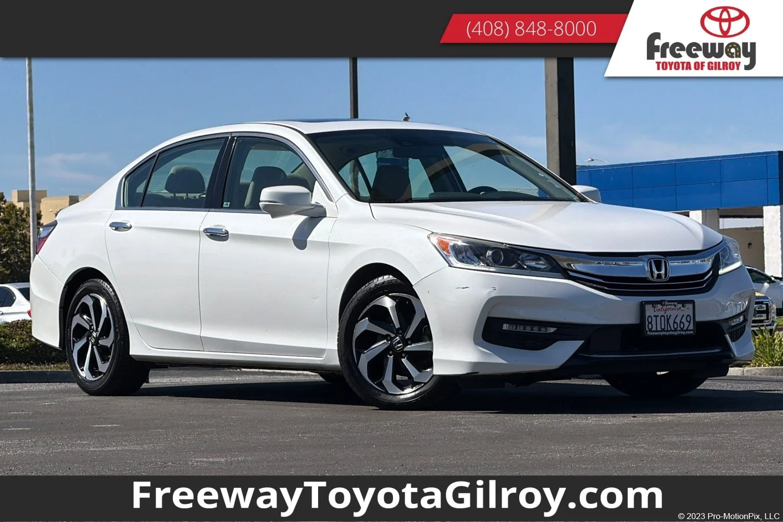 Used 2016  Honda EX-L image 1