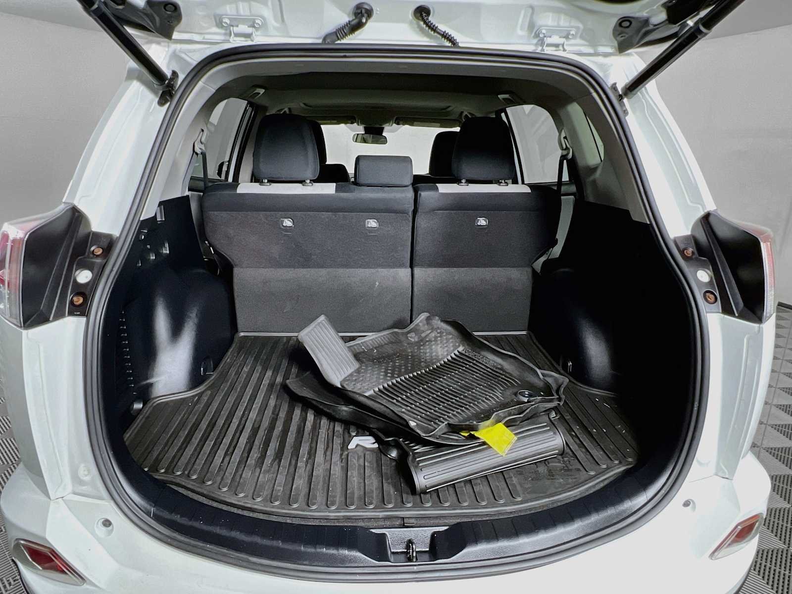 Used 2017 Super White Toyota XLE image 25