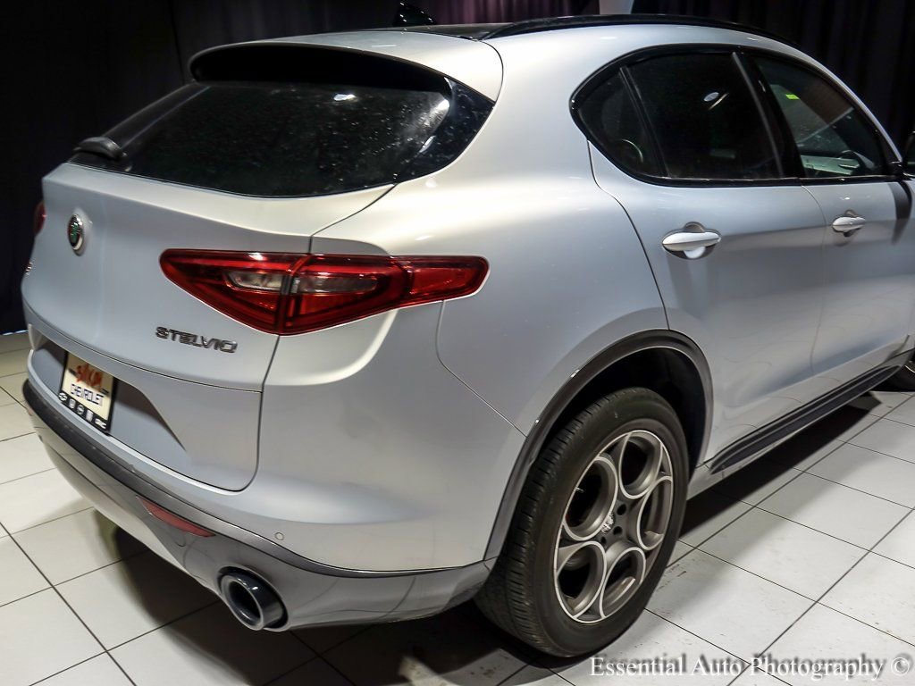 2022 ALFA ROMEO STELVIO - Image 10