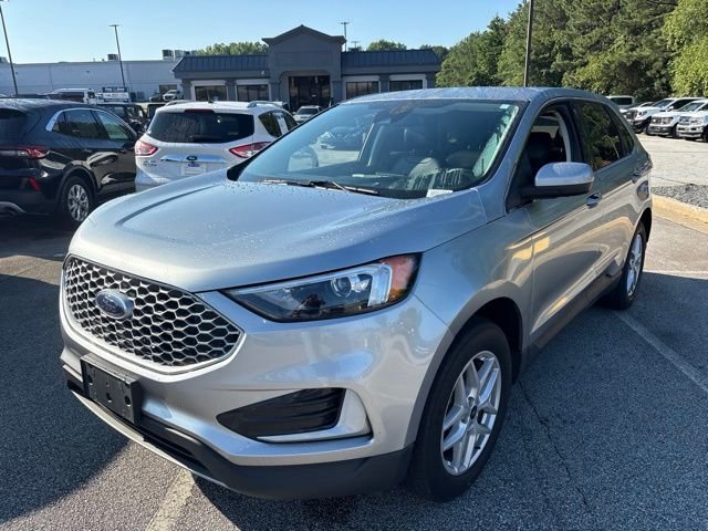 Used 2024 Silver Ford SEL image 2