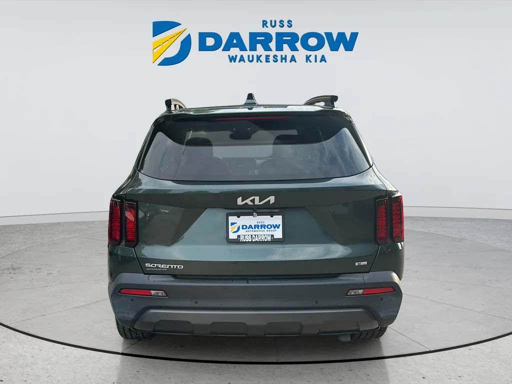 Certified Used 2023 Green Kia X-Line EX image 4