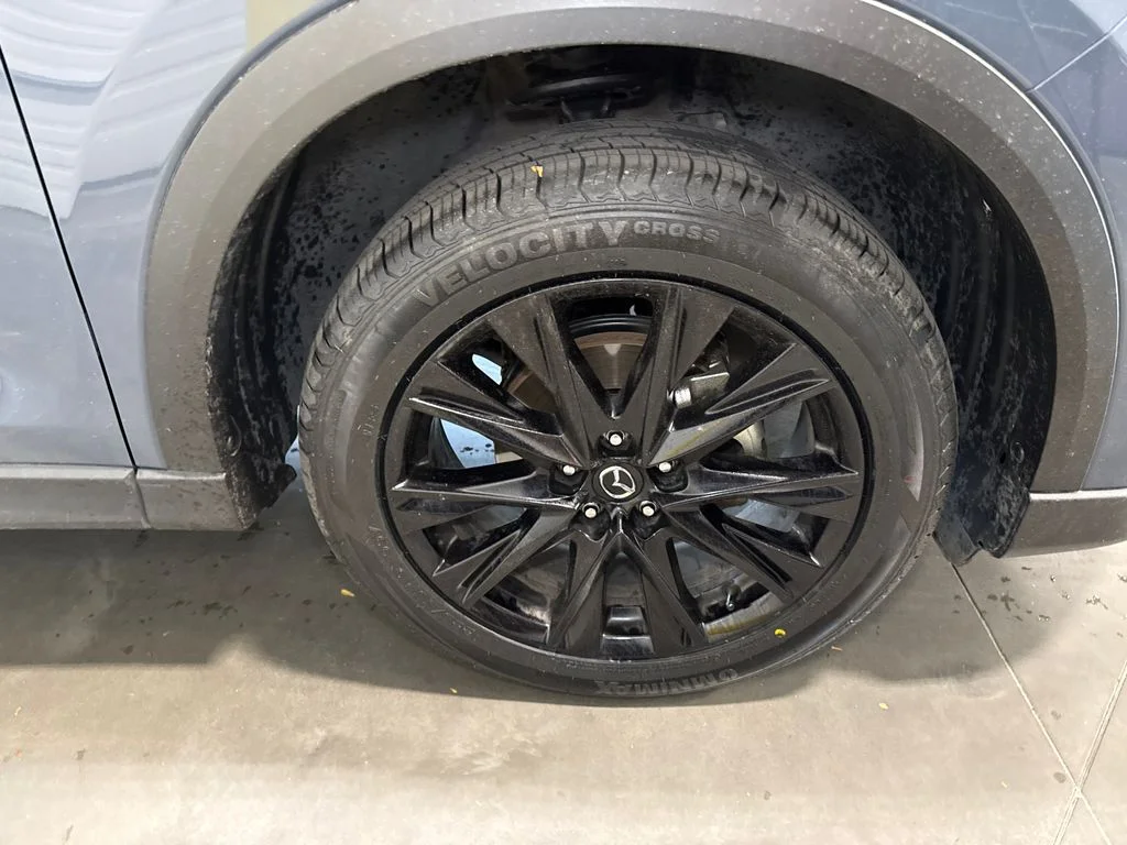 Certified Used 2025 Gray Mazda 2.5 S Carbon Edition image 18