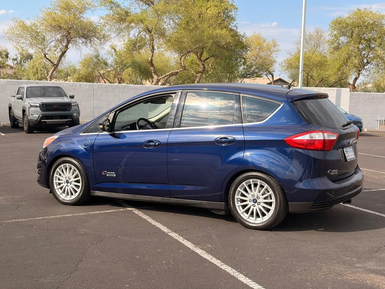 Used 2016 Kona Blue Ford SEL image 3