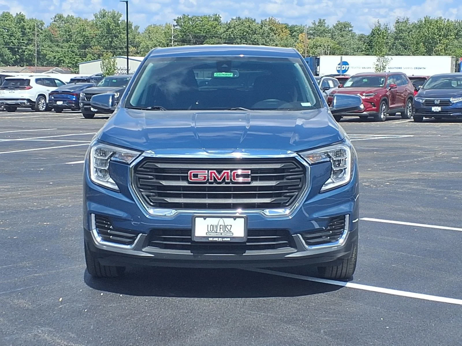 Used 2024 Downpour Metallic GMC SLE image 32