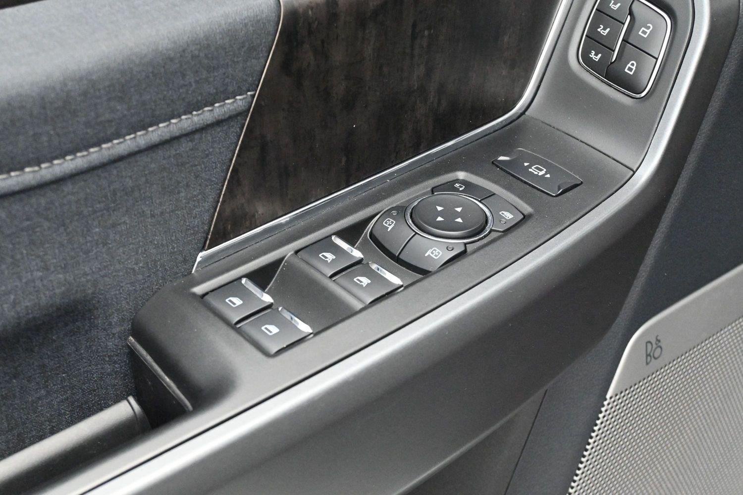 Used 2025 White Ford XL image 11