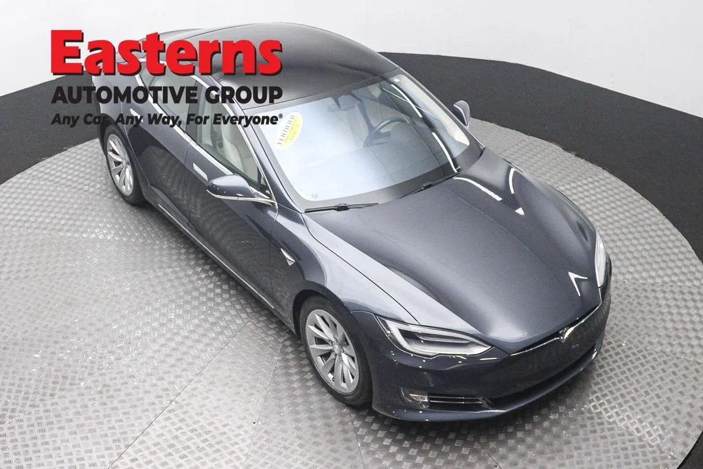 Used 2018 Gray Tesla 100D image 3