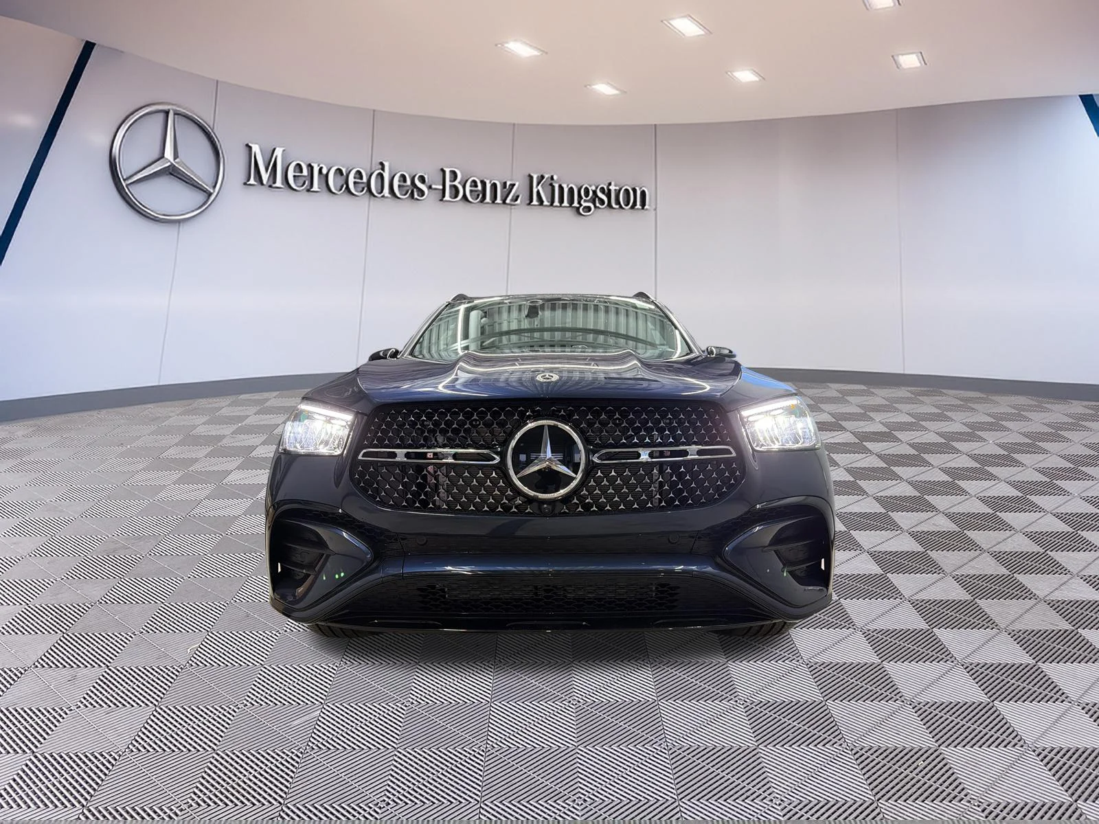 Used 2026 Blue Mercedes-Benz GLE 450 4MATIC SUV image 23