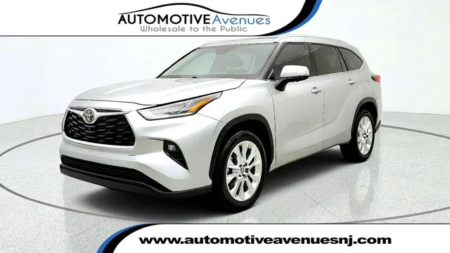 2023 Toyota Highlander Limited FWD