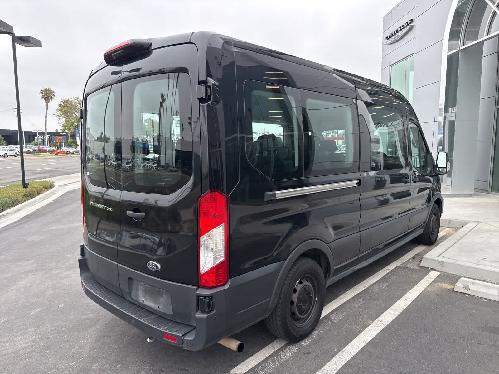 Used 2022 Agate Black Metallic Ford XLT image 8