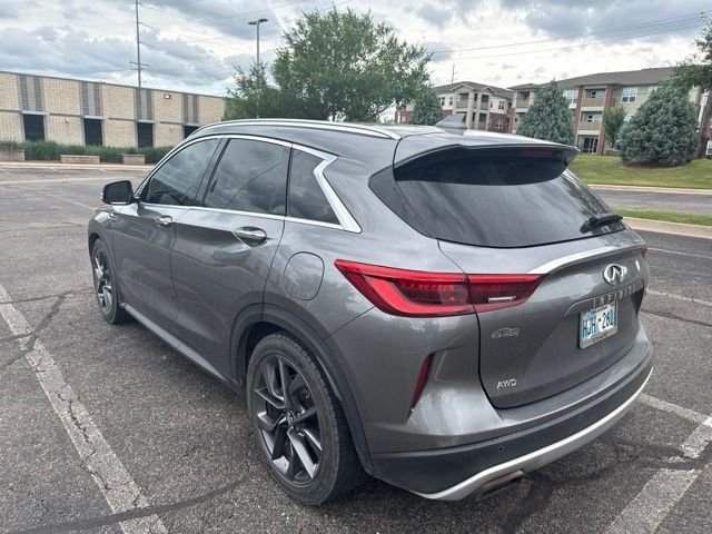 Used 2019 Gray INFINITI ESSENTIAL image 4
