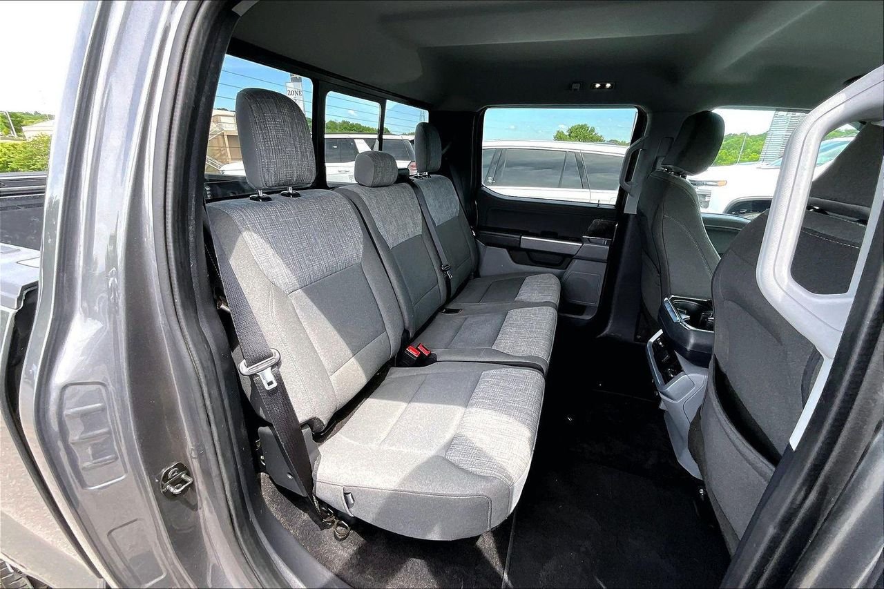 Used 2023 CARBONIZED GRAY METALLIC Ford XLT image 28
