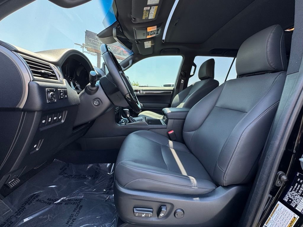 Used 2023 Black Lexus 460 image 26