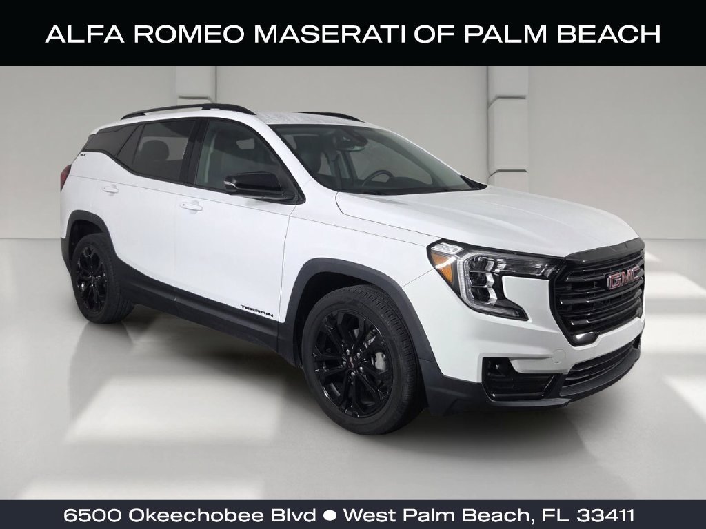 Certified Used 2022 Summit White GMC SLT image 1