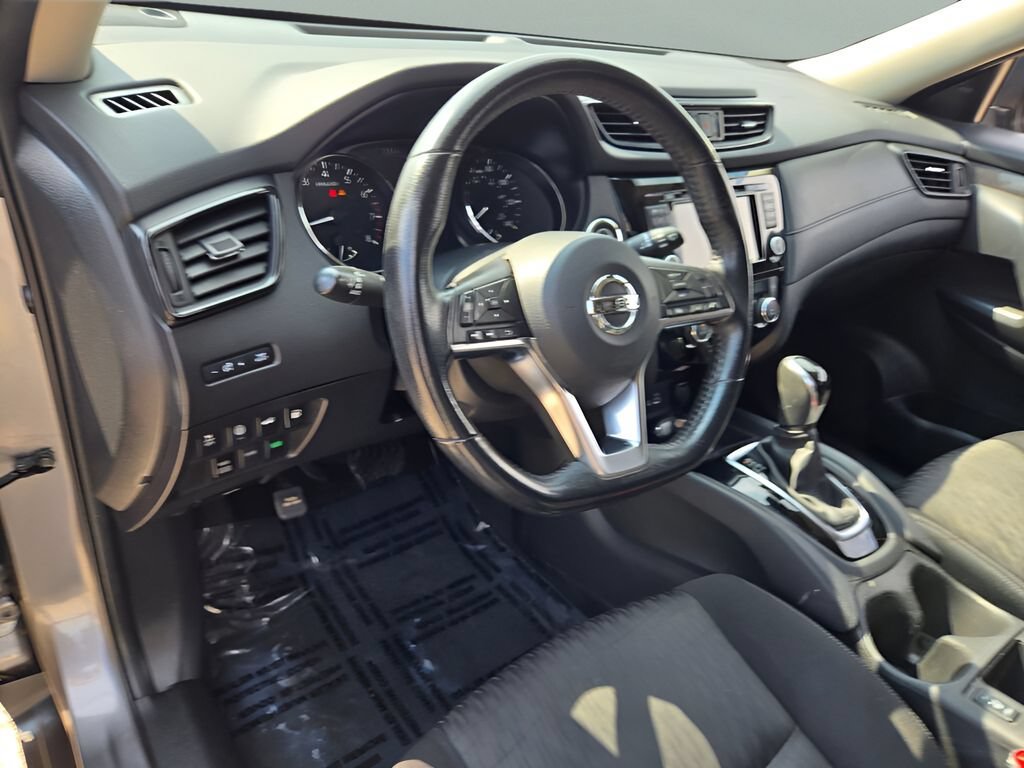 Used 2019 Gray Nissan SV image 16