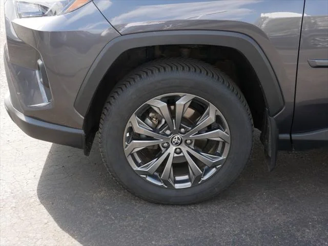 Certified Used 2023 MAGNETIC GRAY MET. Toyota  image 8