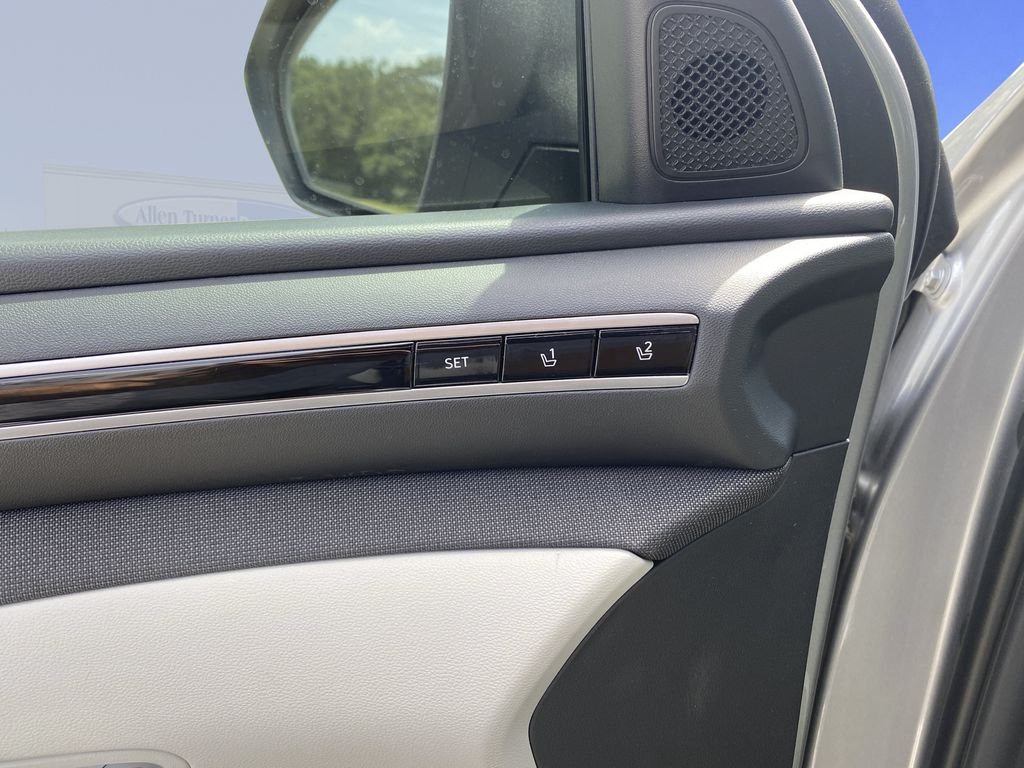 Certified Used 2024 Shimmering Silver Hyundai Limited image 19
