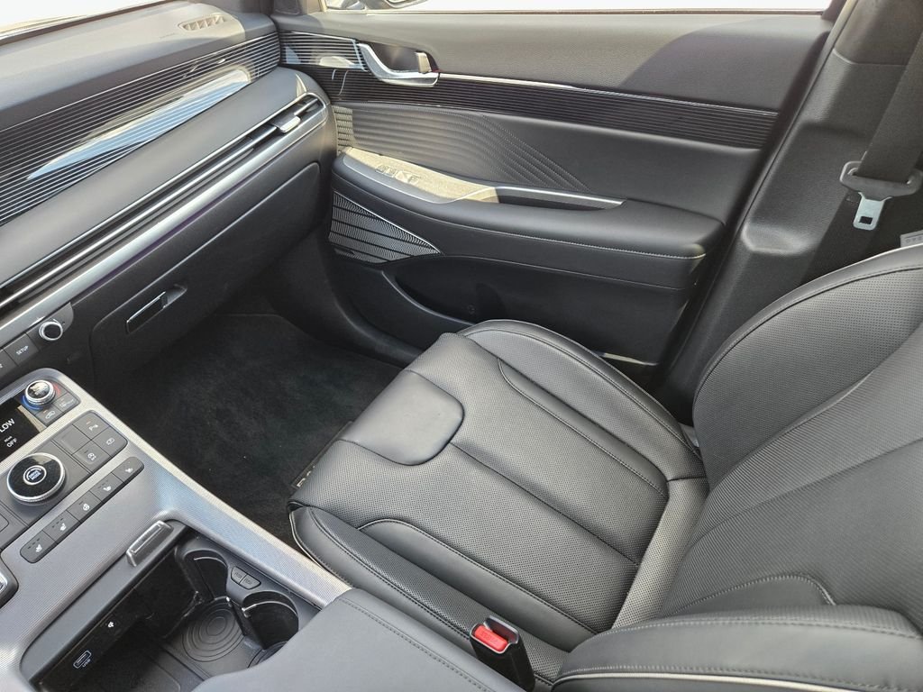 Used 2025 Gray Hyundai Calligraphy image 21