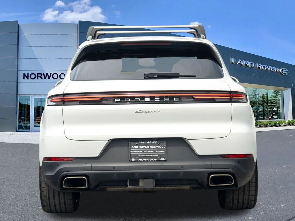 Used 2024 White Porsche Base image 5