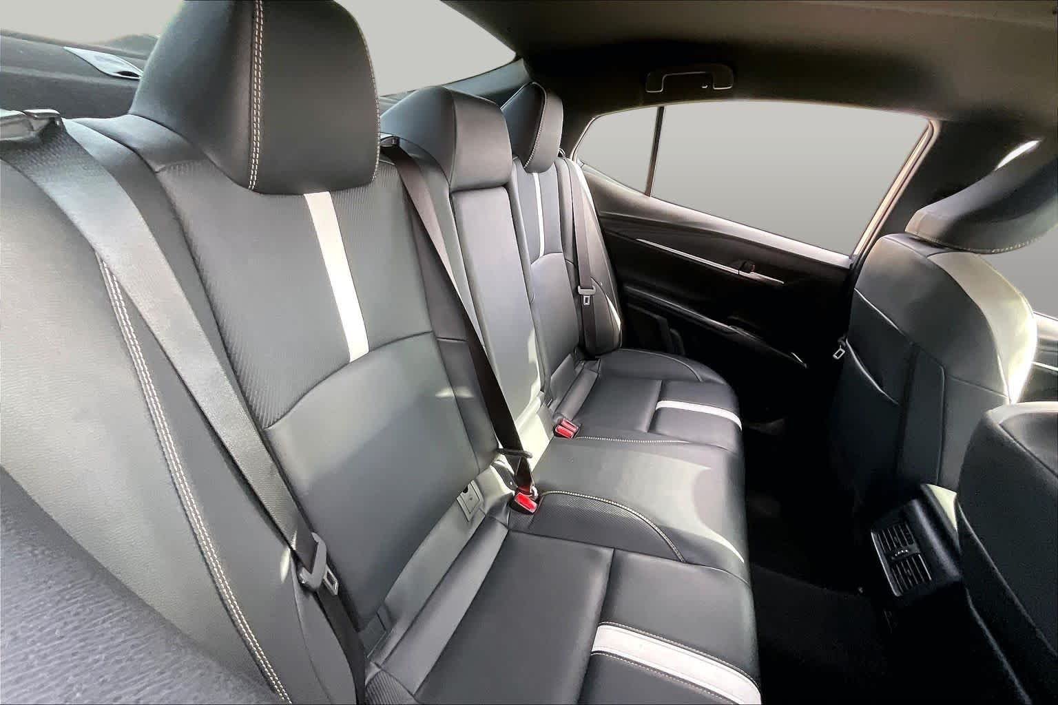 Used 2025 Heavy Metal Toyota SE image 19