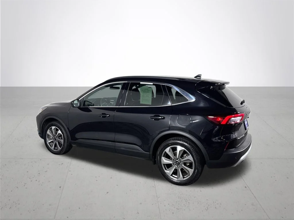 Used 2025 Black Ford Platinum image 8
