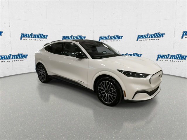 2025 Ford Mustang Mach-E Premium photo 2