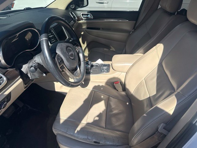 Used 2014 White Jeep Limited image 5
