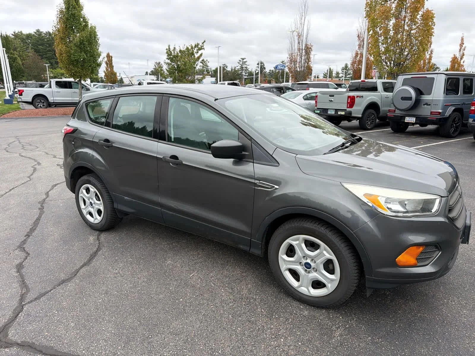 Used 2017 Magnetic Ford S image 6
