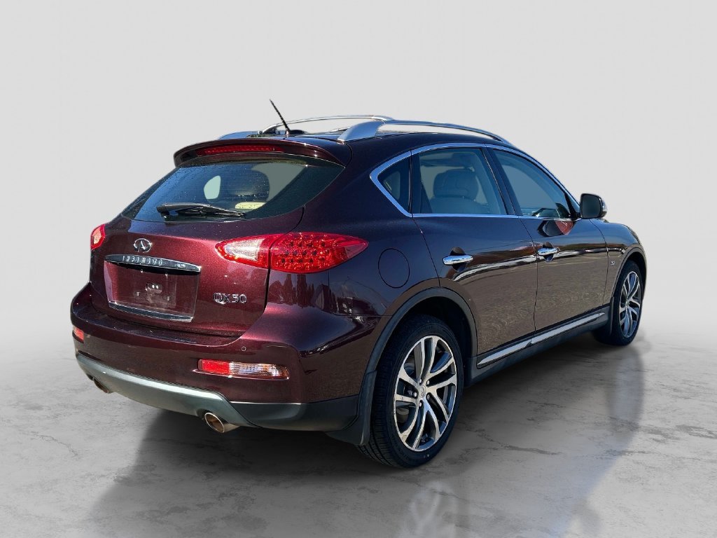 Used 2017 Black INFINITI Base image 5