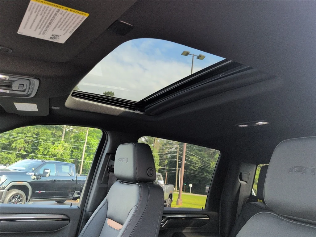 Used 2026 Onyx Black GMC AT4 image 19