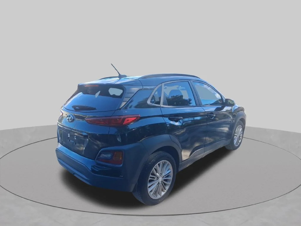 Used 2020 Black Hyundai SEL image 6