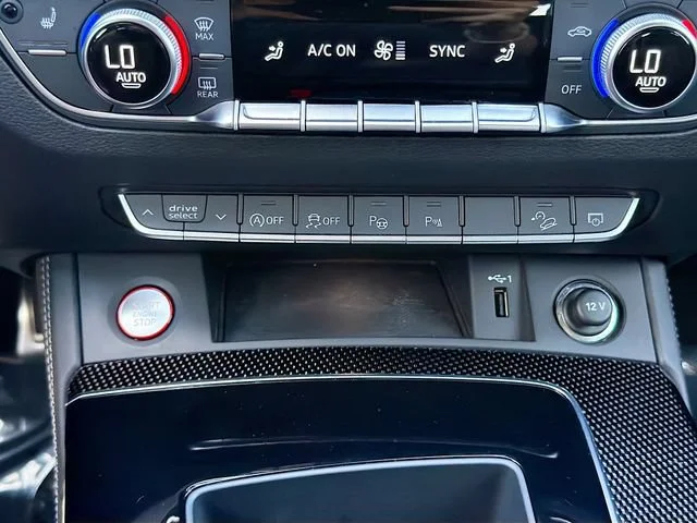2023 Audi SQ5 Prestige - Photo 31