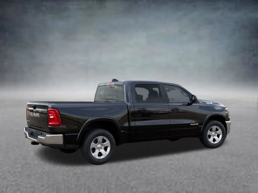 New 2026 Diamond Black Crystal Pearl-Coat Exterior Paint RAM Big Horn/Lone Star image 4