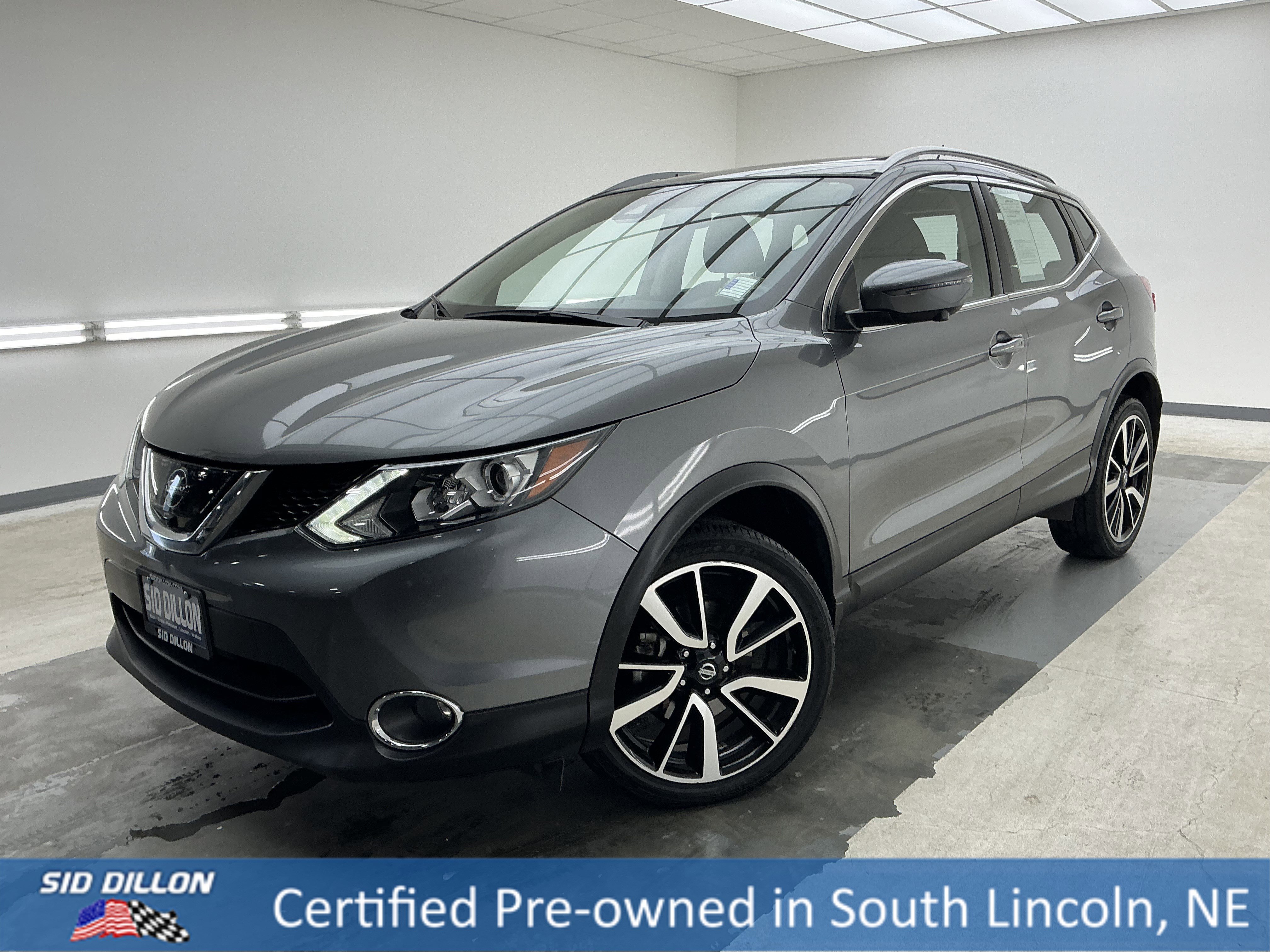 2017 Nissan Rogue Sport SL AWD's photo