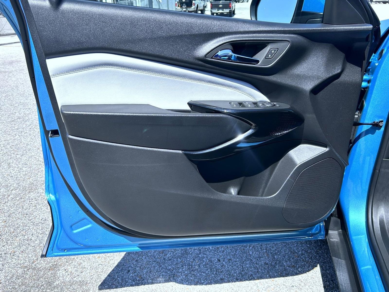 2026 Chevrolet Trax LT - Photo 9