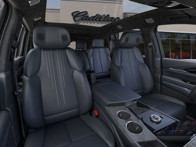 2025 Cadillac Escalade IQ Luxury 2 - Photo 16