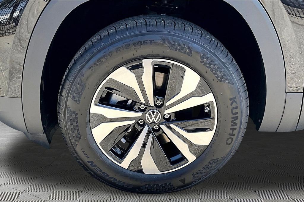 New 2026 Black Volkswagen 2.0T SE image 33
