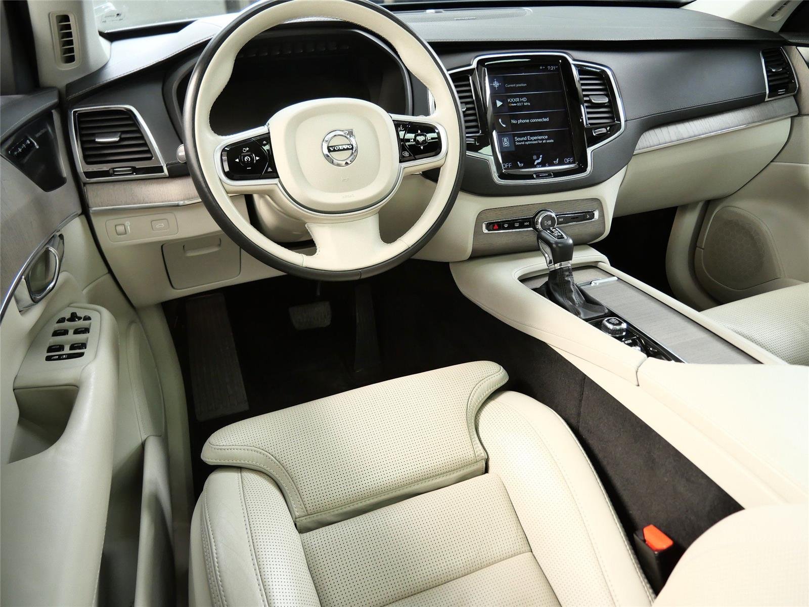 Used 2020 Volvo XC90 Inscription with VIN YV4A221L6L1560555 for sale in Minnetonka, Minnesota