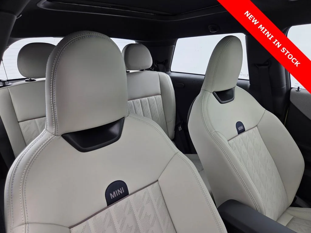 2026 MINI Hardtop 2 Door S - Photo 15