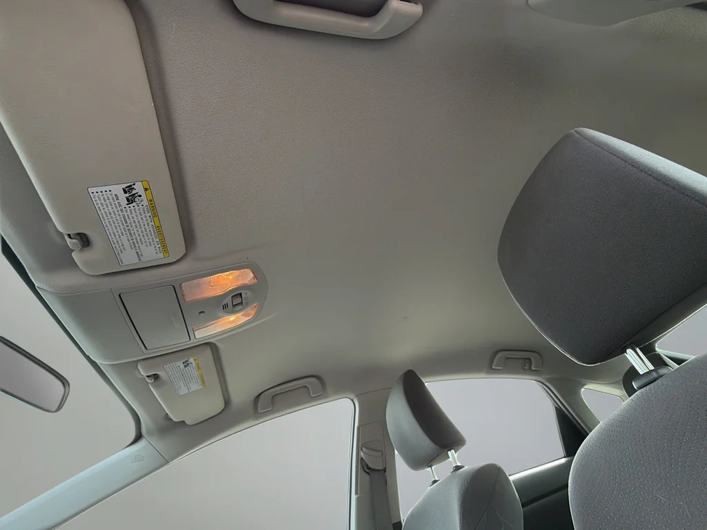 Used 2011 Silver Toyota Two image 19