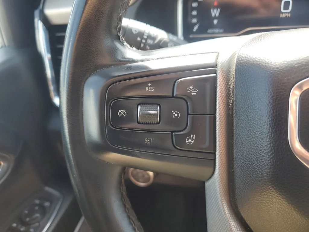 Used 2024 White Frost Tricoat GMC Denali image 21