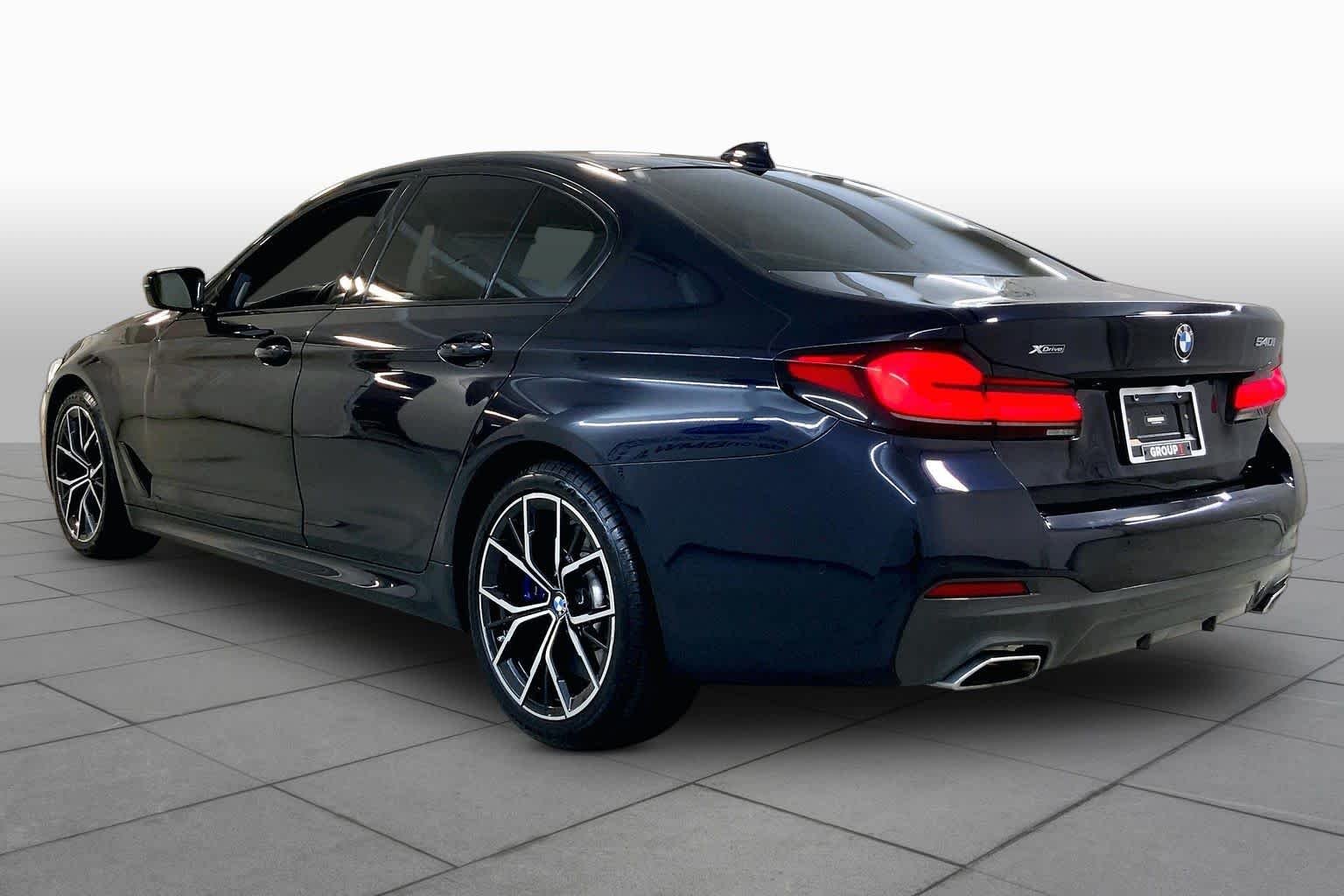 Certified Used 2023 Carbon Black Metallic BMW 540i xDrive image 11