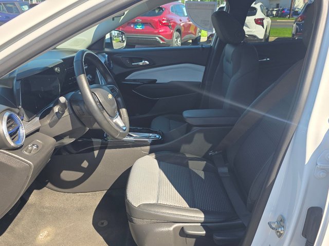 2024 Chevrolet Trax LT - Photo 31