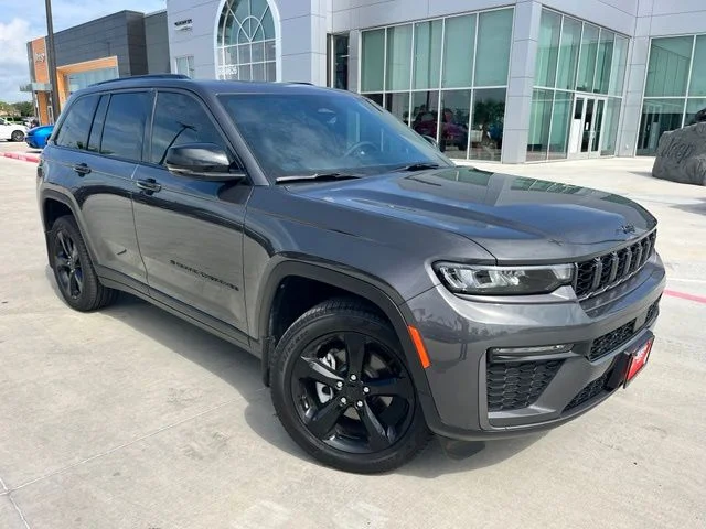 Used 2026 Gray Jeep Limited image 1