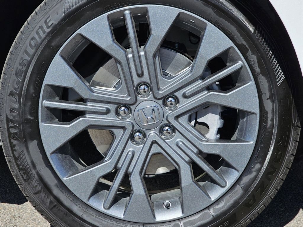New 2026 Platinum White Pearl Honda Touring image 2