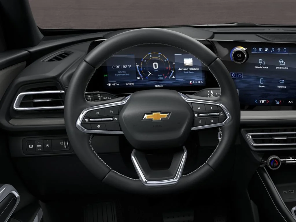 New 2027 Summit White Chevrolet LT image 5