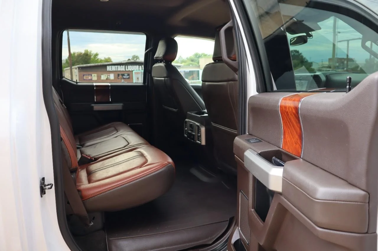 Used 2018 White Platinum Metallic Tri-Coat Ford King Ranch image 44
