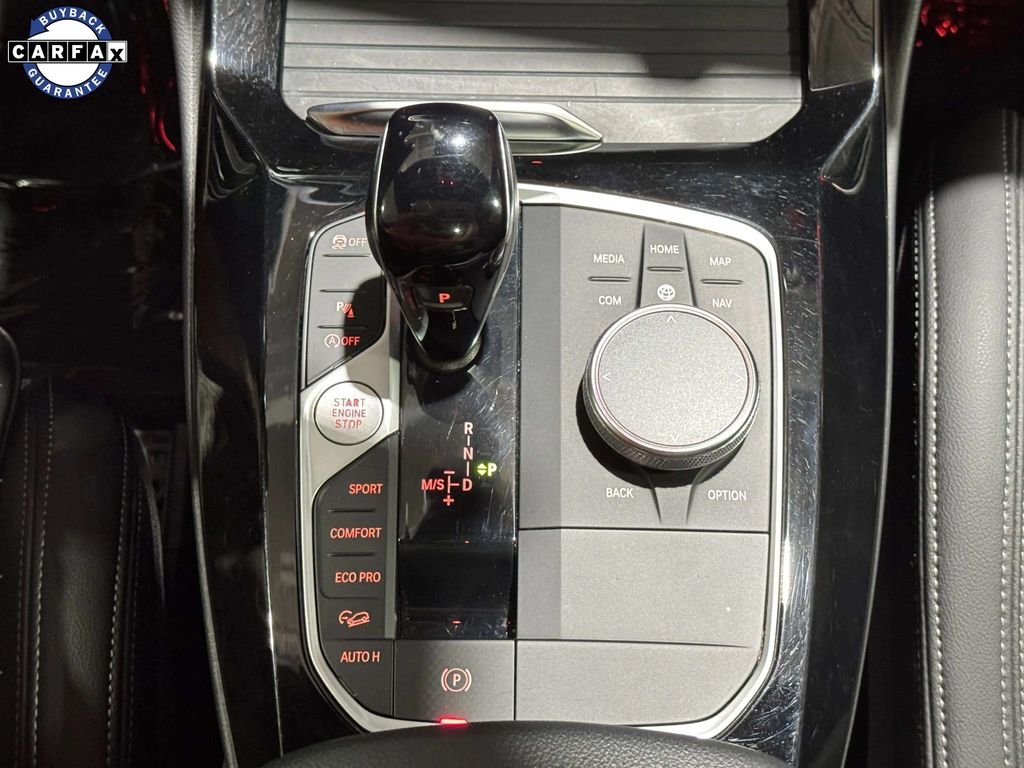 Used 2022  BMW xDrive30i image 17