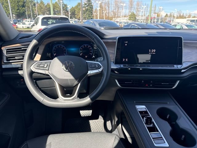 New 2026 Opal White Pearl Volkswagen 2.0T SE image 19