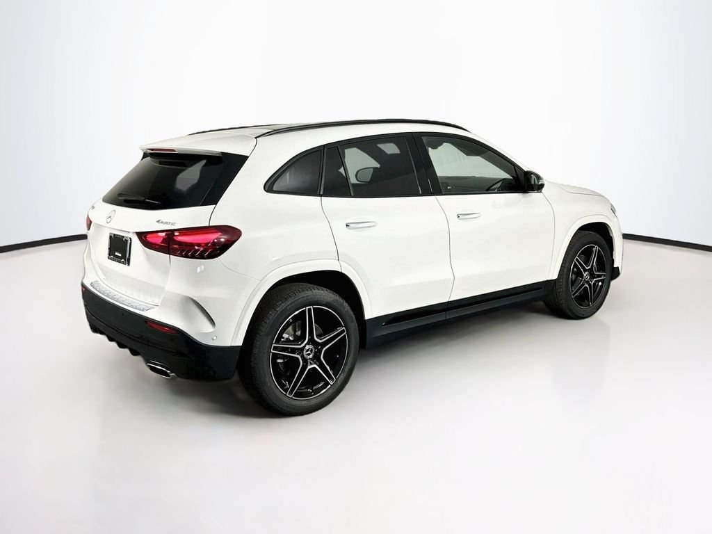 New 2026 Polar White Mercedes-Benz GLA 250 image 7