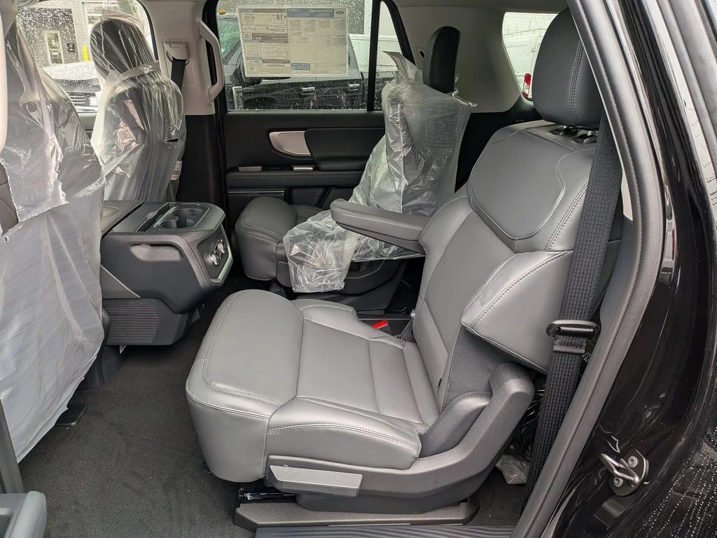 New 2026 Agate Black Metallic Ford MAX Active image 13